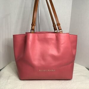 EUC pink Dooney & Bourke saddle, tote bag purse large